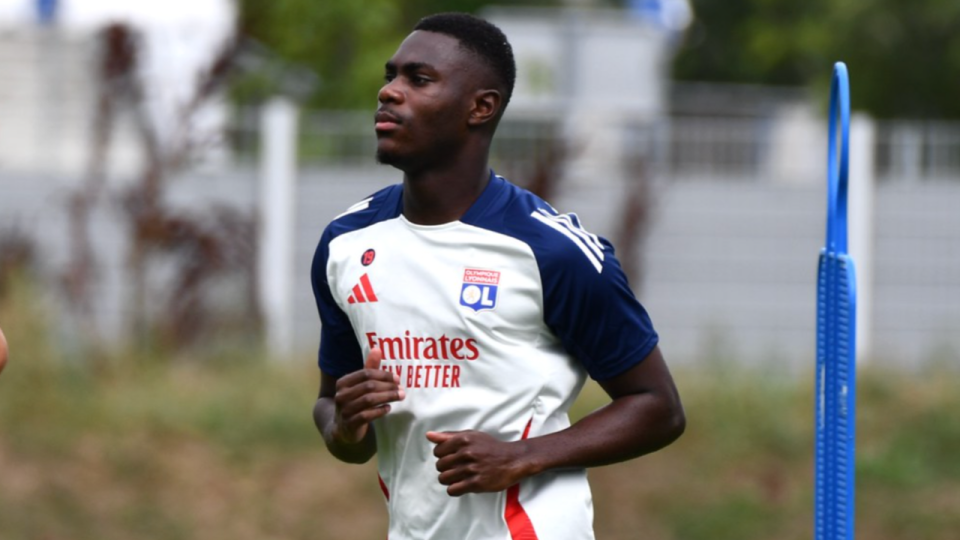 OL : Khalis Merah et Moussa Niakhat&eacute; de retour &agrave; l'entra&icirc;nement
