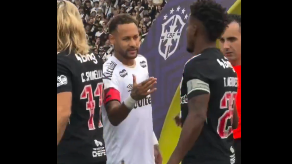 Thiago Mendes refuse de serrer la main de Neymar, l'ancien Lyonnais puni sur le terrain