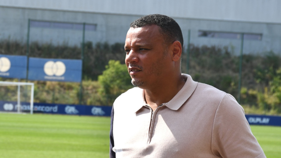 "Il va s&ucirc;rement encore se passer des choses avant la fin du mercato" : Matthieu Louis-Jean veut garder le cap apr&egrave;s la d&eacute;faite de l'OL en Ligue des Champions