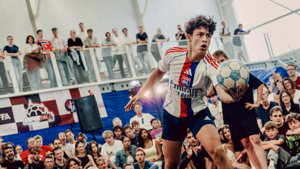 Foot freestyle : un titre de vice-champion du monde U16 pour le Lyonnais Ilian N&eacute;moz