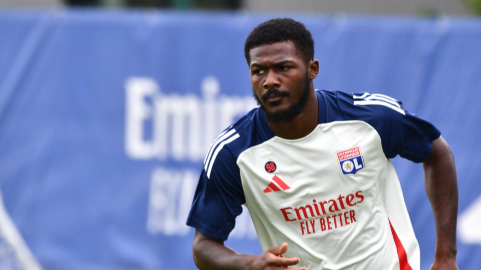 "Jamais facile de dire au revoir &agrave; un endroit qui une place si importante dans ta vie" : Ainsley Maitland-Niles fait ses adieux &agrave; l'OL