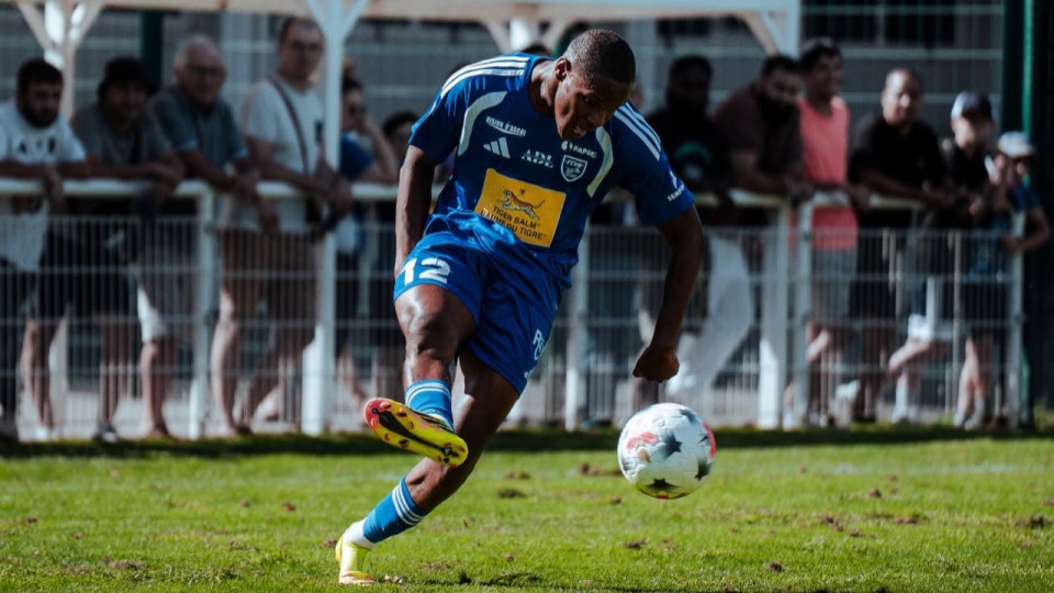 Ligue 3 : Villefranche sombre &agrave; Fleury et tombe &agrave; la derni&egrave;re place