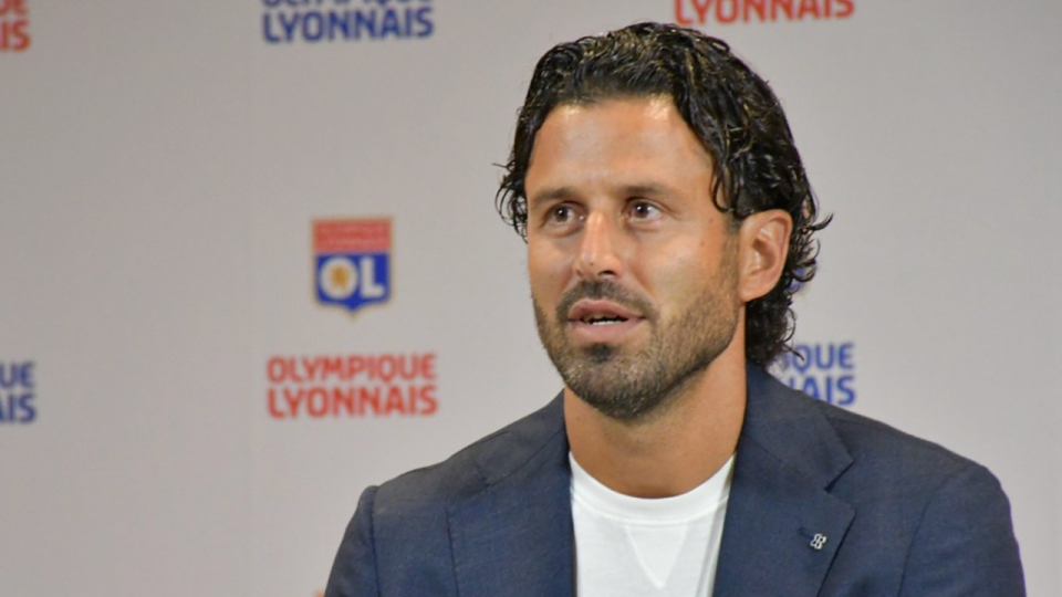 Fabio Grosso (ex-OL) vir&eacute; apr&egrave;s seulement quatre matchs &agrave; la Fiorentina
