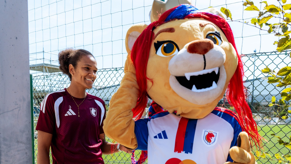 OL Lyonnes d&eacute;voile Lyonna, sa toute nouvelle mascotte