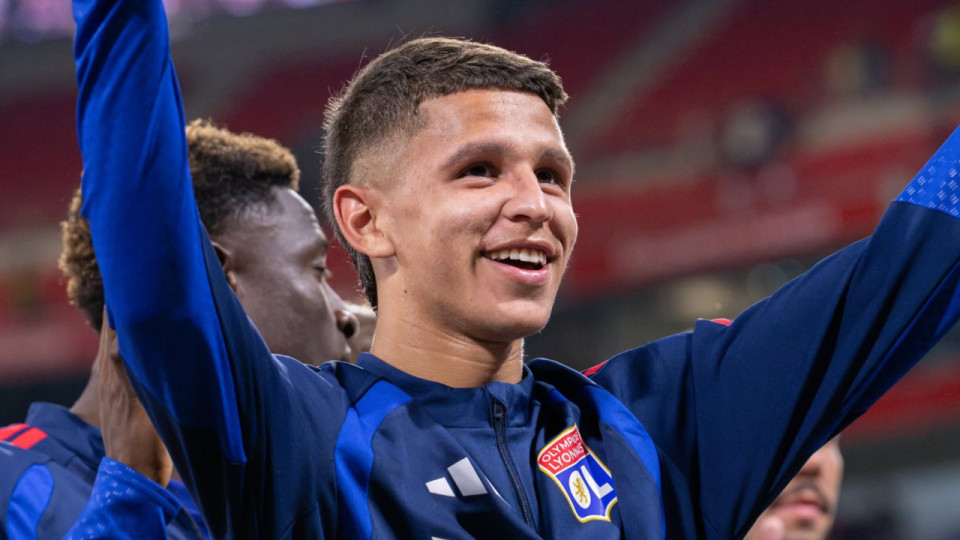 Merah et Nartey titulaires face &agrave; Crystal Palace, d&eacute;couvrez la compo de l'OL